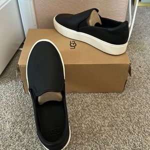 Discontinued Ugg Jass slip on sneakers